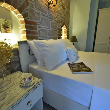 Cunda Butik Hotel *