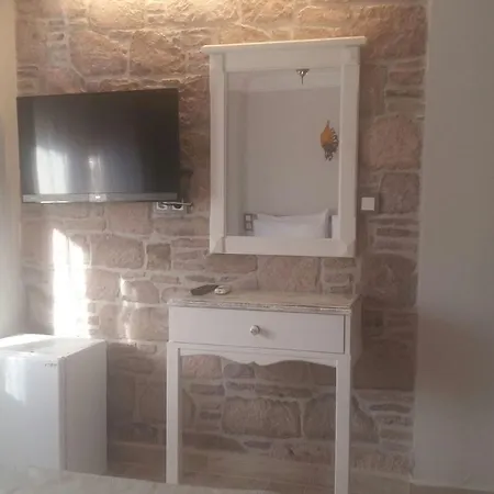 Cunda Butik Hotel *